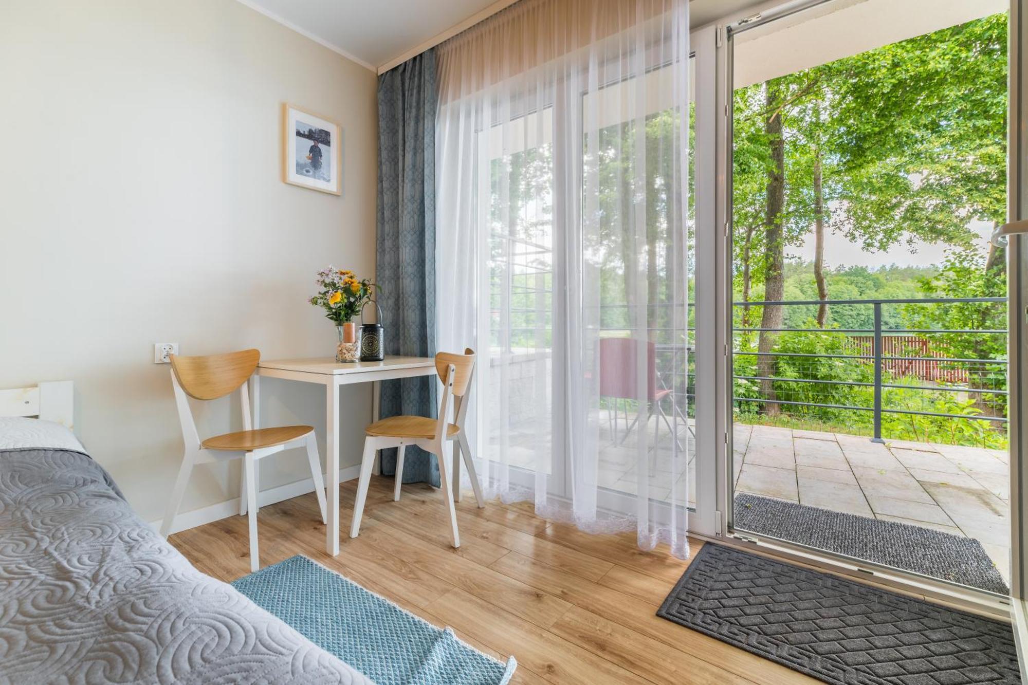 Domki Nad Brzegiem Dluzek Exterior foto