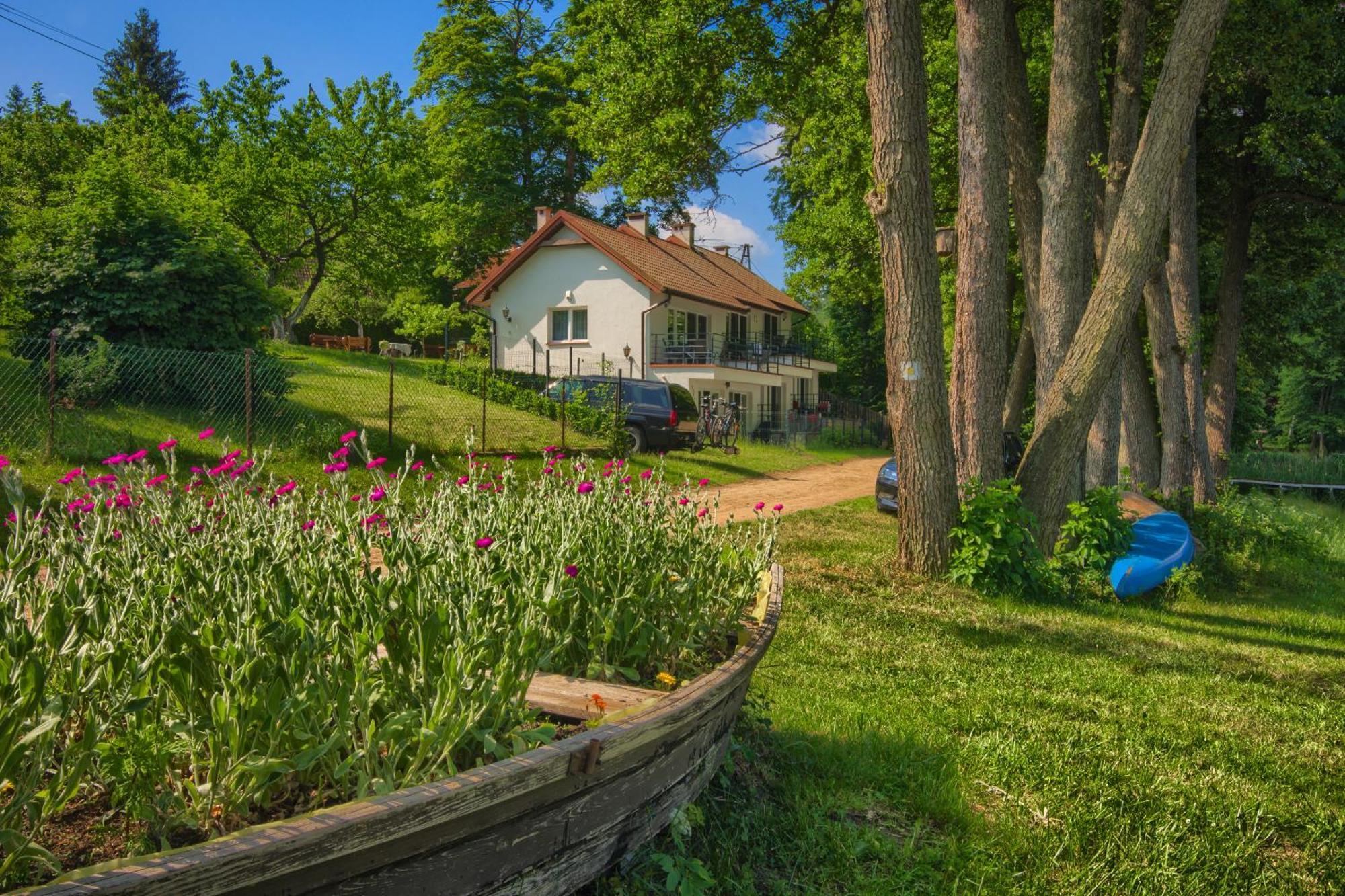 Domki Nad Brzegiem Dluzek Exterior foto